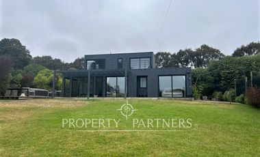 Casa mediterránea en sector Fundo La Playa