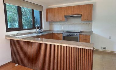 CASA EN RENTA EN SAN PEDRO DE LOS PINOS