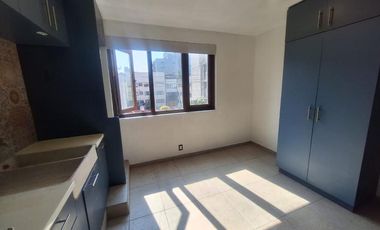 CASA EN RENTA EN SAN PEDRO DE LOS PINOS