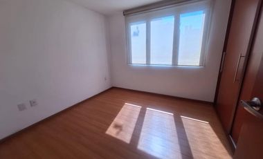 CASA EN RENTA EN SAN PEDRO DE LOS PINOS