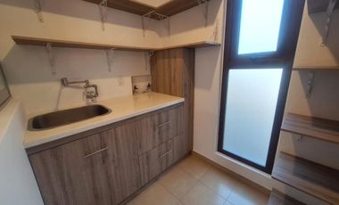 CASA EN RENTA EN SAN PEDRO DE LOS PINOS