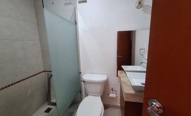 CASA EN RENTA EN SAN PEDRO DE LOS PINOS