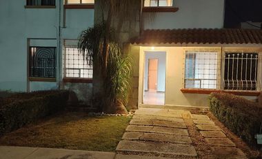 Hermosa casa en venta en Fraccionamiento Pirámides, Corregidora, Queretaro