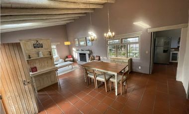 VENTA DE CASA, EN VALLE DE BRAVO