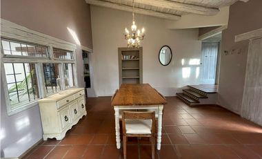 VENTA DE CASA, EN VALLE DE BRAVO