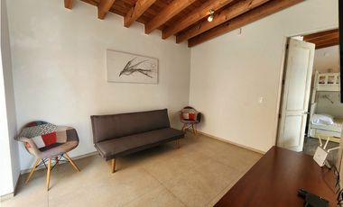 CASA EN VENTA CON VISTA AL LAGO EN VALLE DE BRAVO