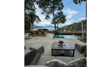 Espectacular residencia en venta, en Valle de Bravo
