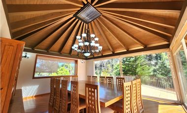 CASA EN RENTA, CLUB DE GOLF, AVNDARO.