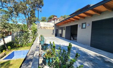 CASA EN RENTA EN AVNDARO