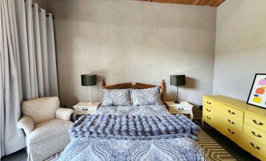 CASA EN RENTA EN AVNDARO