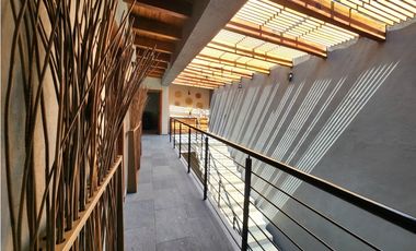 CASA EN RENTA EN AVNDARO