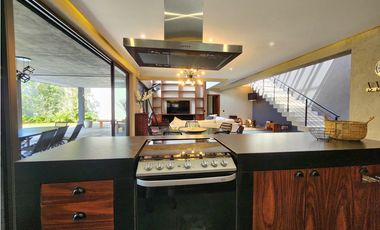 CASA EN RENTA EN AVNDARO