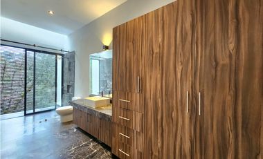 CASA EN RENTA EN AVNDARO VALLE DE BRAVO