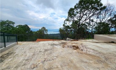 CASA EN RENTA EN AVNDARO VALLE DE BRAVO