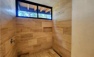 CASA EN RENTA CON VISTA AL LAGO EN VALLE DE BRAVO