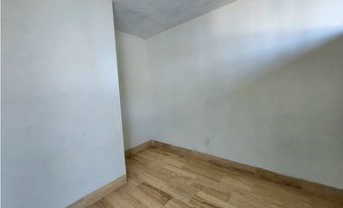 CASA EN RENTA CON VISTA AL LAGO EN VALLE DE BRAVO