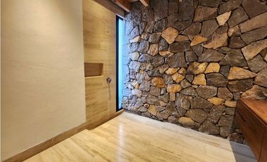 CASA EN RENTA CON VISTA AL LAGO EN VALLE DE BRAVO