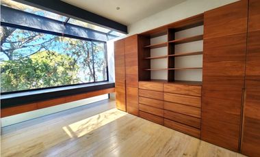 CASA EN RENTA CON VISTA AL LAGO EN VALLE DE BRAVO