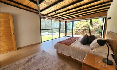 CASA EN VENTA EN AVNDARO VALLE DE BRAVO