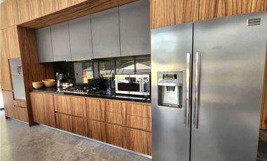 CASA EN VENTA EN AVNDARO VALLE DE BRAVO