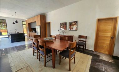 CASA EN VENTA EN AVNDARO VALLE DE BRAVO