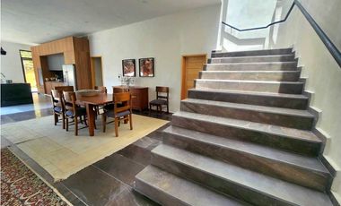 CASA EN VENTA EN AVNDARO VALLE DE BRAVO