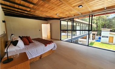 CASA EN VENTA EN AVNDARO VALLE DE BRAVO