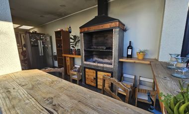 CASA EN PARQUE SAN VALENTÍN