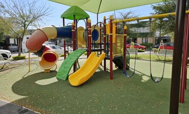 Casa en Renta| Privada | Frente a Parque, Cumbres Poniente (García)