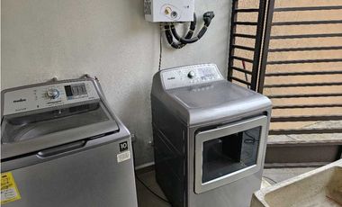 Casa en Renta| Privada | Frente a Parque, Cumbres Poniente (García)