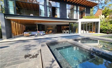 CASA EN VENTA, DENTRO DE RANCHO AVNDARO