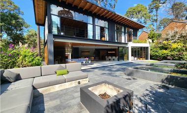 CASA EN VENTA, DENTRO DE RANCHO AVNDARO