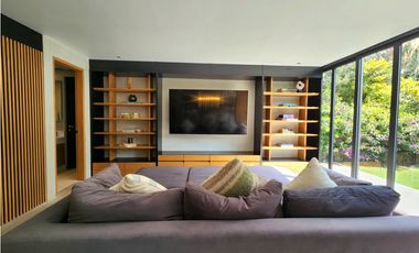 CASA EN VENTA, DENTRO DE RANCHO AVNDARO