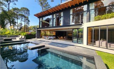 CASA EN VENTA, DENTRO DE RANCHO AVNDARO