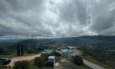 ALQUILER - RESIDENCIA DE MONTAÑA EN BOSQUE DE ENCENILLOS – LUJO Y NATURALEZA