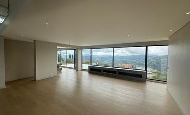 VENTA - RESIDENCIA DE MONTAÑA EN BOSQUE DE ENCENILLOS – LUJO Y NATURALEZA