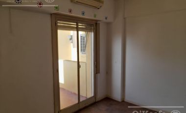 Departamento en VENTA de 2 ambientes en el centro de  Quilmes cercano a la estación