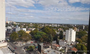 Departamento en VENTA de 2 ambientes en el centro de  Quilmes cercano a la estación