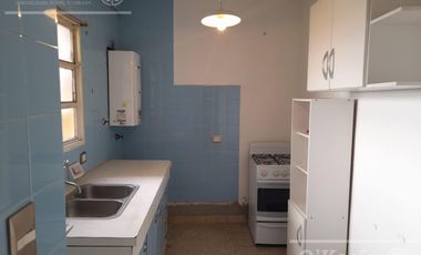 Departamento en VENTA de 2 ambientes en el centro de  Quilmes cercano a la estación