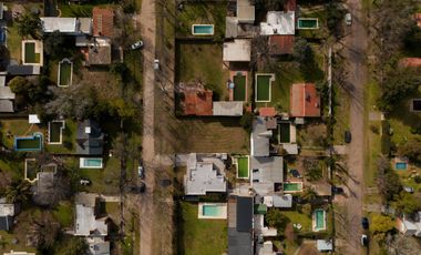 TERRENO / LA RASTRA FUNES