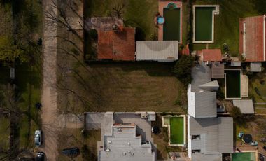 TERRENO / LA RASTRA FUNES