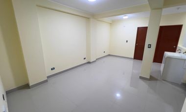 Se Alquila Amplio Departamento frente a Parque Estac. San Carlos SJL