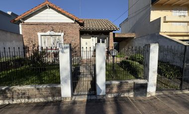 Casa en  Avellaneda al 1100