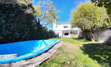 Casa en  venta en 3 e/ 47 y 48 Villa elisa, La Plata