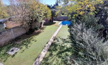 Casa en  venta en 3 e/ 47 y 48 Villa elisa, La Plata