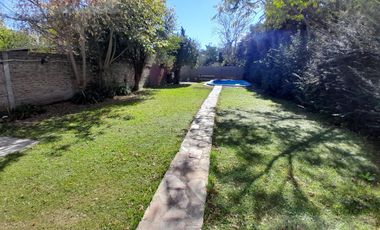 Casa en  venta en 3 e/ 47 y 48 Villa elisa, La Plata