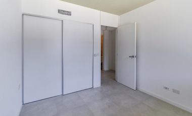 Venta  Departamento 3 ambientes con Jardín en Nuevo Beccar Central