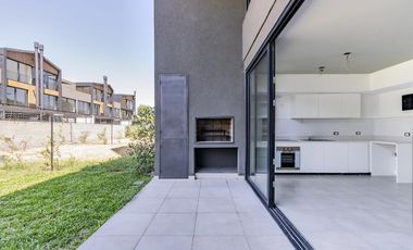 Venta  Departamento 3 ambientes con Jardín en Nuevo Beccar Central