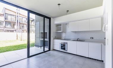 Venta  Departamento 3 ambientes con Jardín en Nuevo Beccar Central