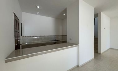 CASA EN SAN BENITO SEGUNDA FILA